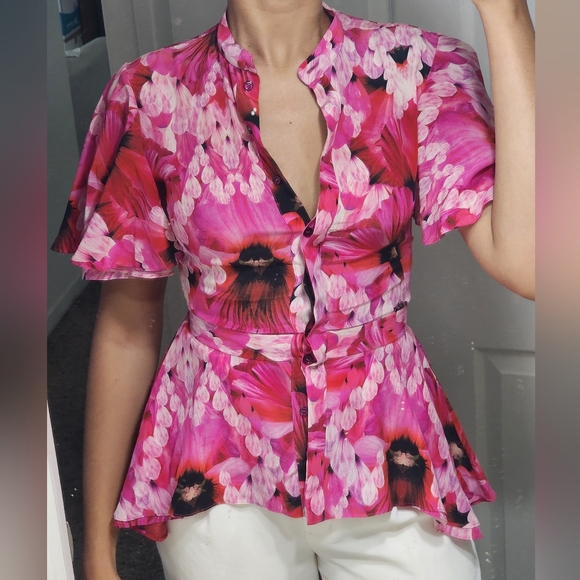 Alexander McQueen - Picture 4 of 4